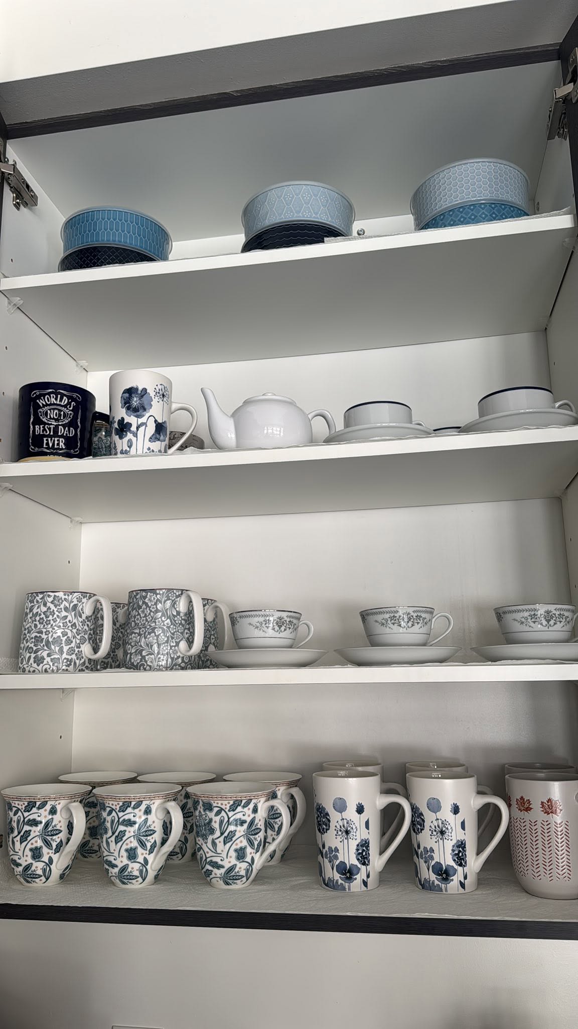 Kitchen cabinet and dishware organization service